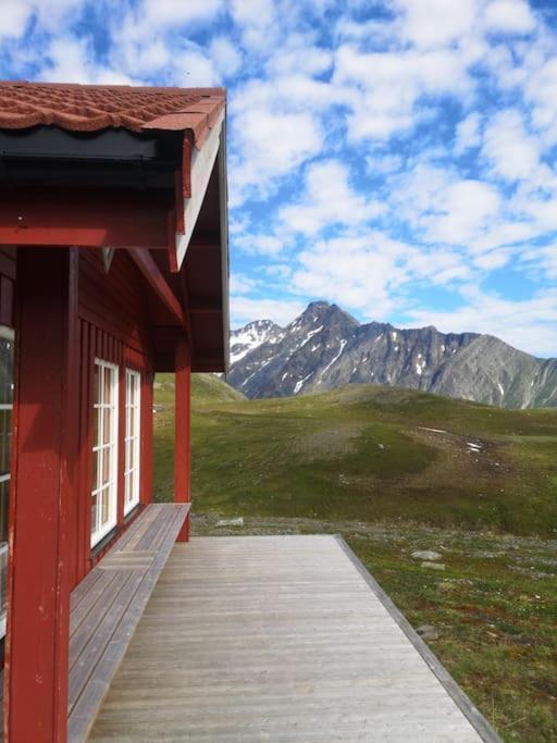 Apartment Main Floor In The Lyngen Alps, Whole House Rentable *