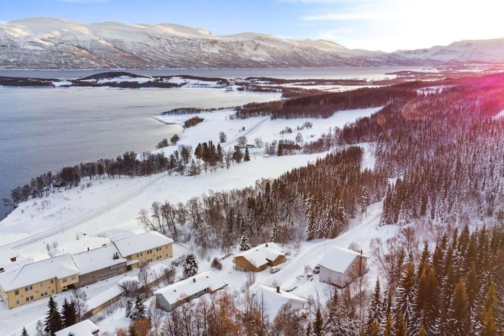 Main Floor In The Lyngen Alps, Whole House Rentable