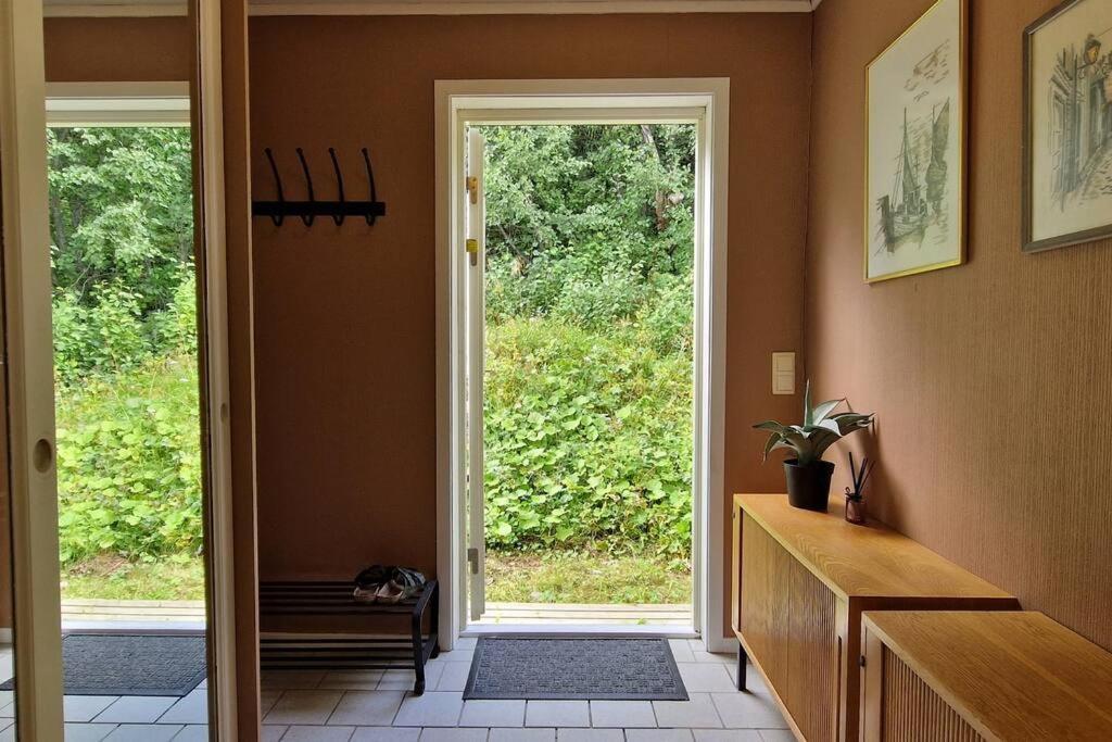 Apartment Main Floor In The Lyngen Alps, Whole House Rentable Lyngseidet
